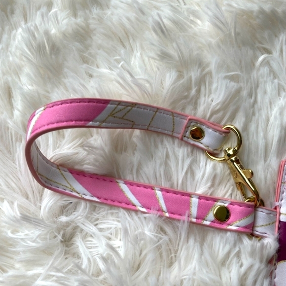 Chicos Floral Wristlet - Picture 5 of 8